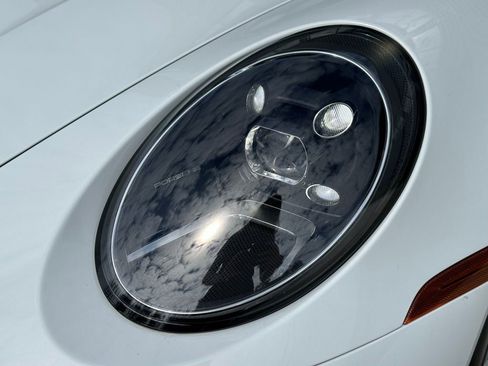 Used 2020 Porsche 911 Carrera image 14