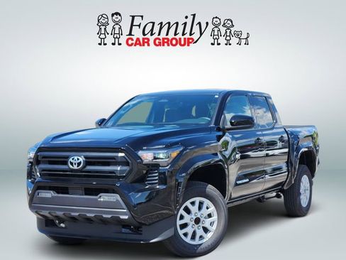 Certified 2025 Toyota Tacoma SR5 image 1