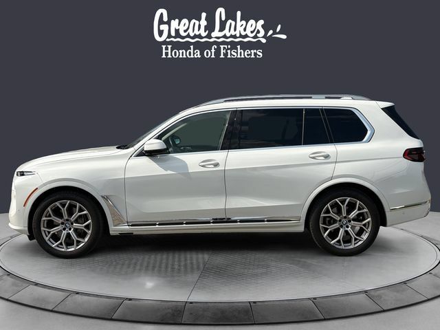 Used 2026 BMW X7 xDrive40i AWD/4WD image 2