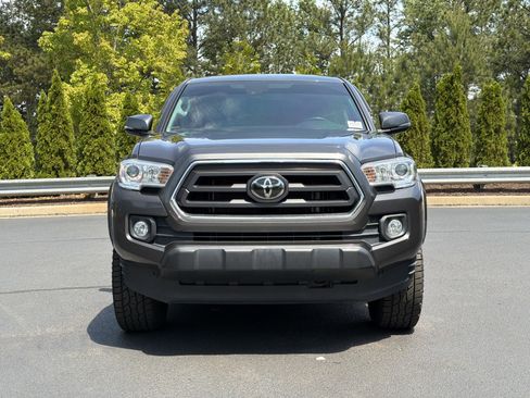 Used 2022 Toyota Tacoma SR5 w/ Technology Package RWD image 12