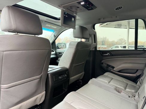 Used 2017 Chevrolet Tahoe LT w/ LT Signature Package image 32