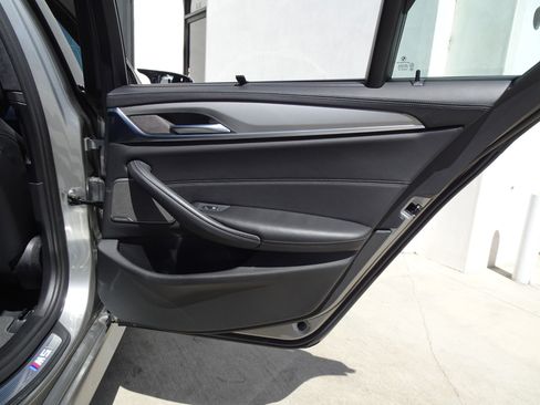 Used 2022 BMW M5 w/ Executive Package AWD/4WD image 16