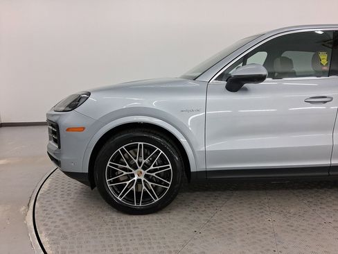 New 2026 Porsche Cayenne E-Hybrid image 21