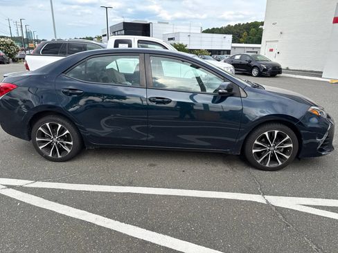 Used 2017 Toyota Corolla SE FWD image 10