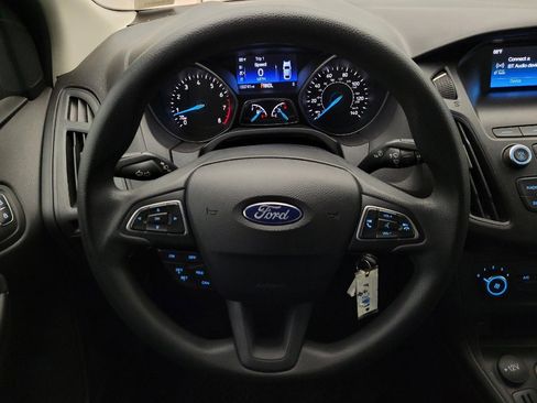 Used 2018 Ford Focus SE image 22