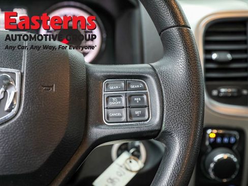 Used 2019 RAM 1500 Classic SLT image 16