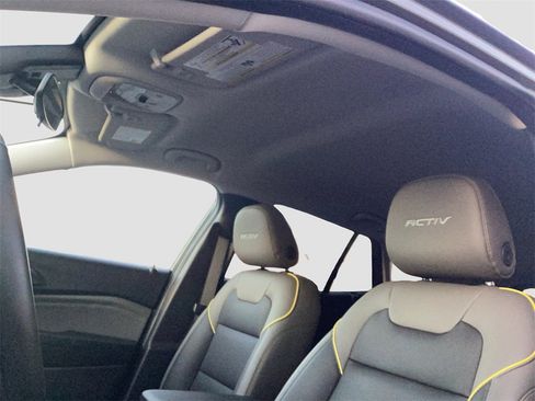 Used 2024 Chevrolet Trax ACTIV image 33