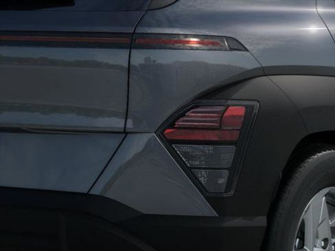 New 2026 Hyundai Kona SE image 10