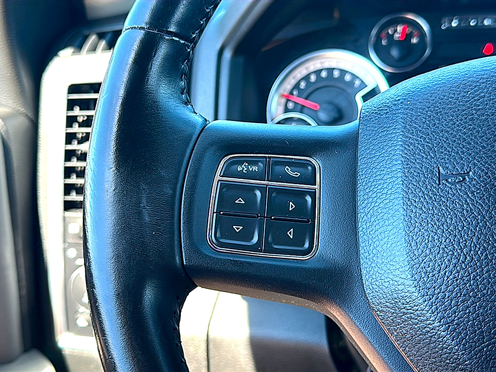 Used 2019 RAM 1500 Warlock w/ Electronics Group AWD/4WD image 30