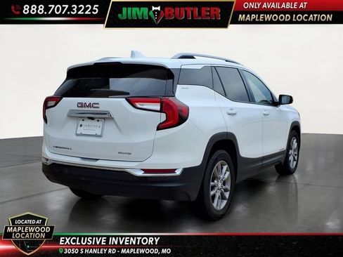 Used 2024 GMC Terrain SLT AWD/4WD image 4