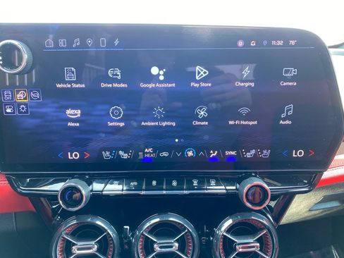 Used 2024 Chevrolet Blazer EV RS AWD/4WD image 18