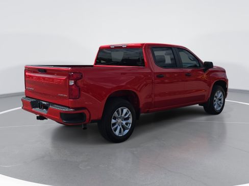 Used 2025 Chevrolet Silverado 1500 Custom RWD image 3