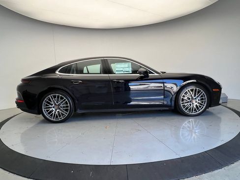 Used 2026 Porsche Panamera RWD image 23