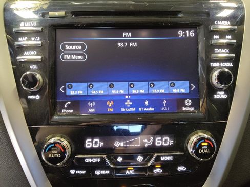 Used 2021 Nissan Murano SL w/ SL Moonroof Package image 25