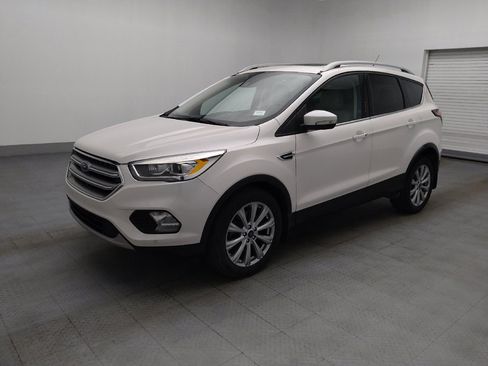 Used 2017 Ford Escape Titanium w/ Equipment Group 301A AWD/4WD image 2