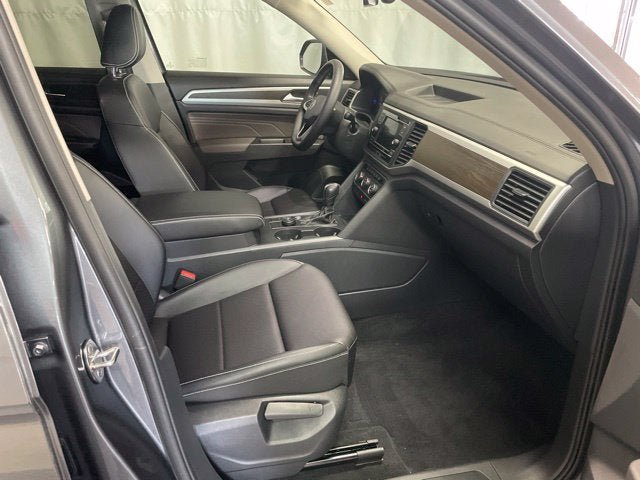 Certified 2023 Volkswagen Atlas SE AWD/4WD image 4