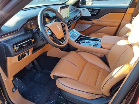 Certified 2024 Lincoln Aviator Black Label w/ Jet Package image 15