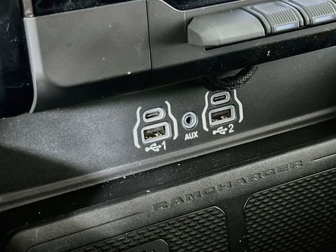 Used 2025 RAM 1500 Laramie w/ Sport Appearance Package AWD/4WD image 31