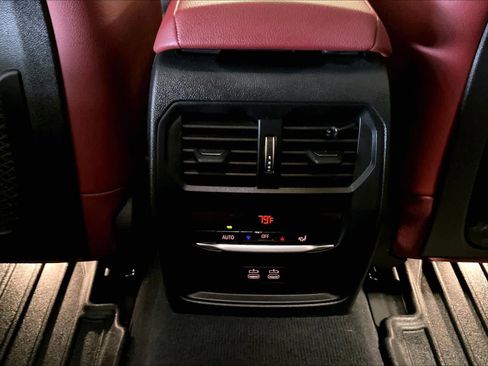 Certified 2024 BMW i4 eDrive35 w/ Premium Package image 34