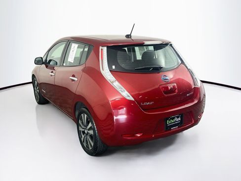 Used 2015 Nissan Leaf SV FWD image 5