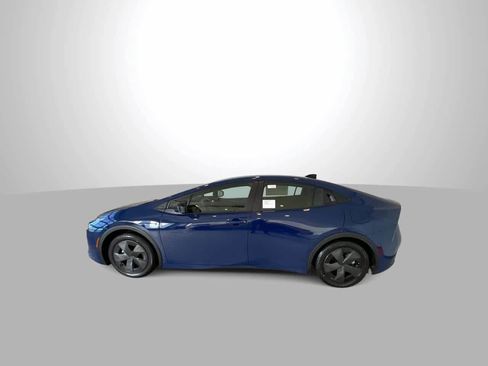 New 2026 Toyota Prius Plug-In Hybrid image 5