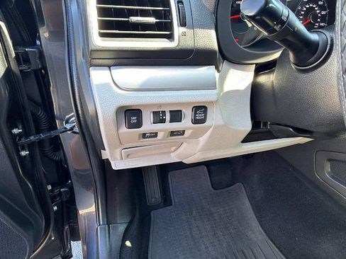 Used 2016 Subaru Forester 2.5i Touring w/ Eyesight & Navigation System AWD/4WD image 30