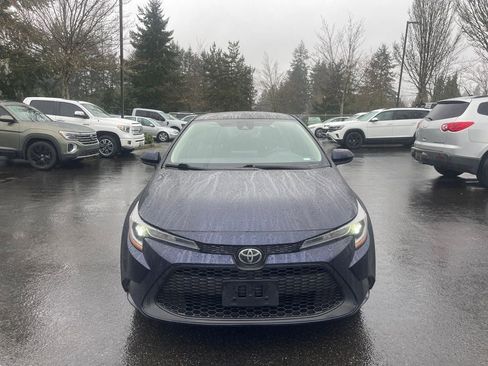Used 2022 Toyota Corolla LE image 9
