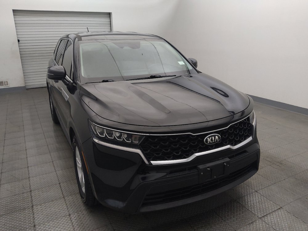 Used 2021 Kia Sorento LX FWD image 14