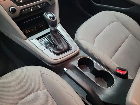 Used 2018 Hyundai Elantra SEL image 26