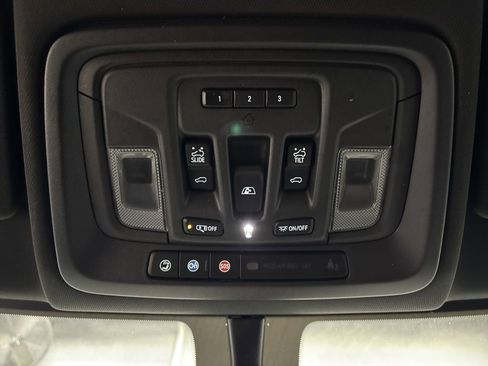 Used 2022 Chevrolet Silverado 3500 High Country w/ Z71 Off-Road Package image 19