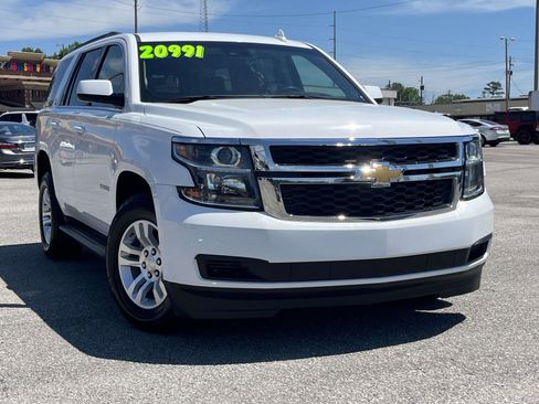 Used 2018 Chevrolet Tahoe LT RWD image 1