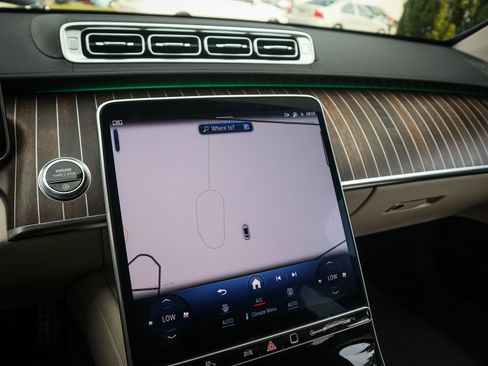 Used 2023 Mercedes-Benz S 580 4MATIC Sedan image 25