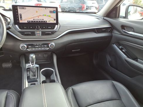 Used 2023 Nissan Altima 2.5 SL image 10