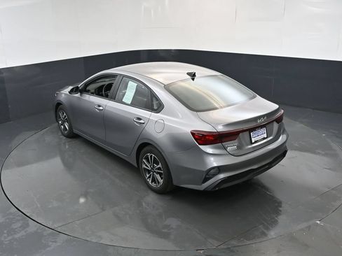 Used 2023 Kia Forte LXS w/ LXS Technology Package FWD image 31