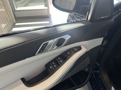 New 2026 BMW X5 xDrive50e image 11