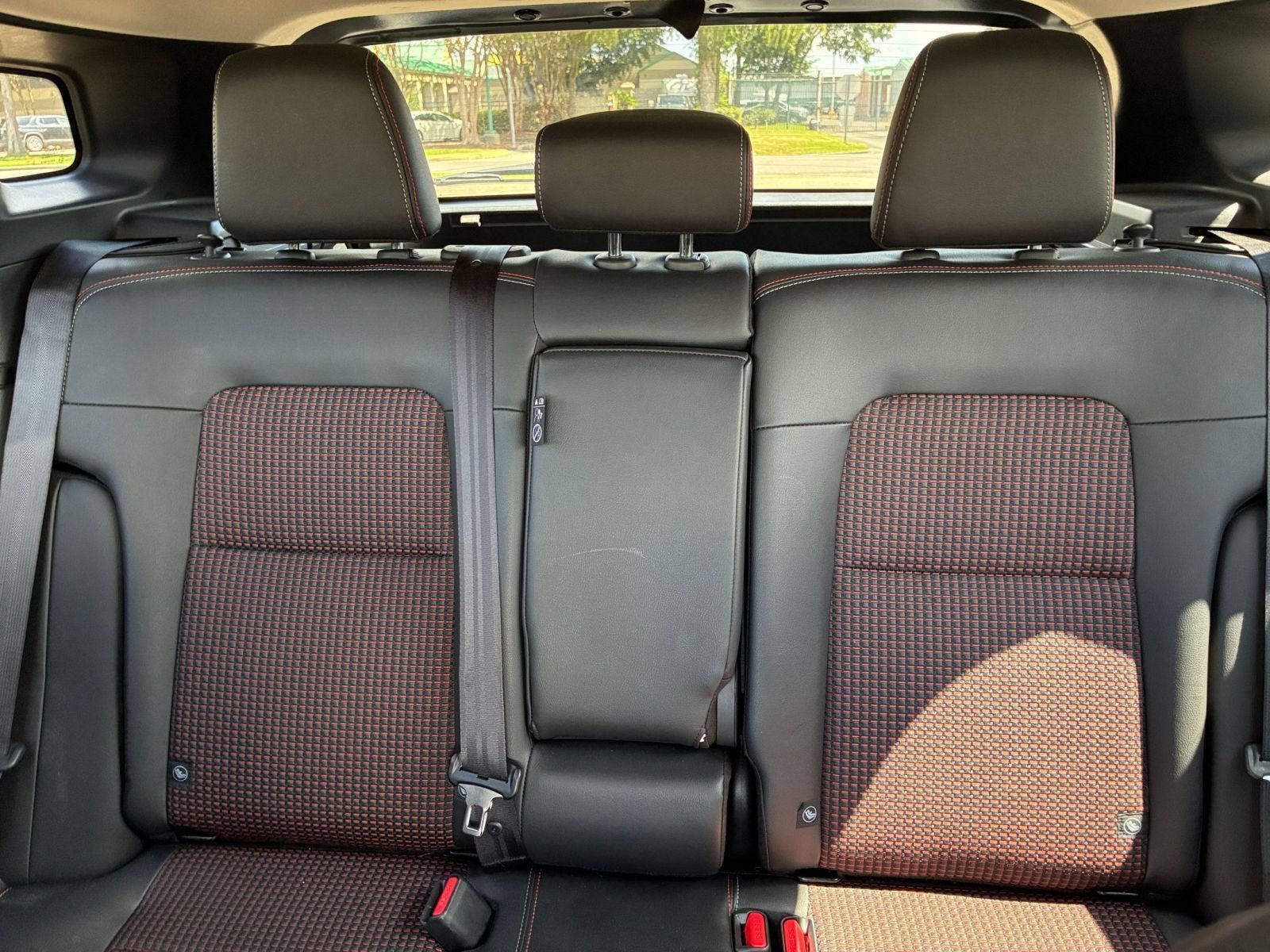 Used 2026 Nissan Kicks SR FWD image 36