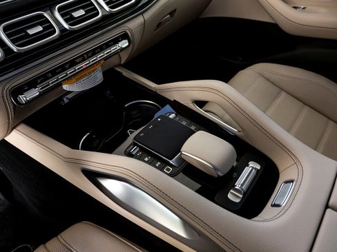 New 2026 Mercedes-Benz GLE 580 4MATIC image 19