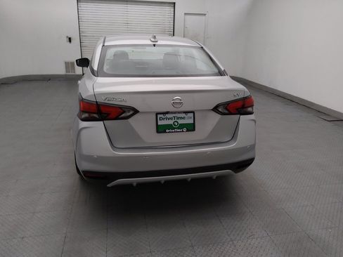 Used 2021 Nissan Versa SV FWD image 6