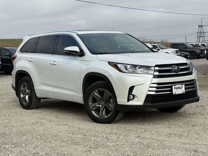 Used 2019 Toyota Highlander Limited Platinum
