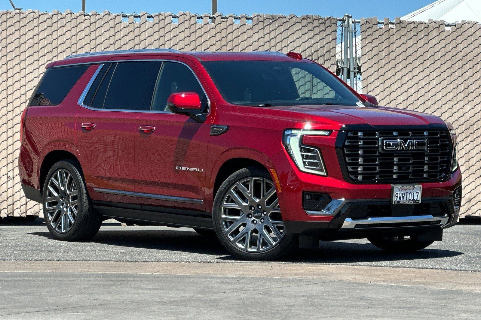 Certified 2026 GMC Yukon Denali Ultimate AWD/4WD image 2