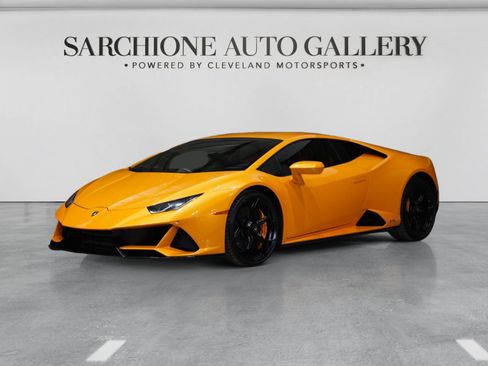 Used 2020 Lamborghini Huracan EVO AWD/4WD image 11