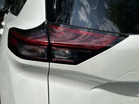 New 2026 Nissan Rogue SV AWD/4WD image 12