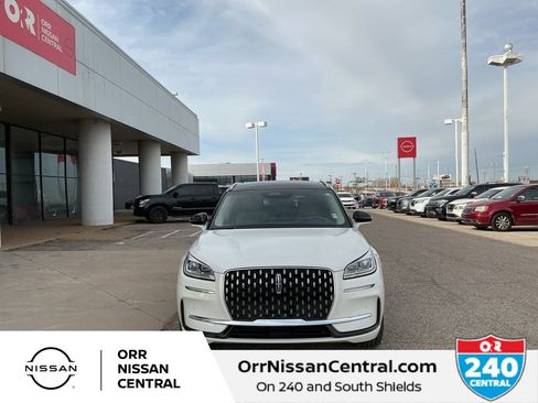 Used 2024 Lincoln Corsair Grand Touring w/ Equipment Group 302A image 2