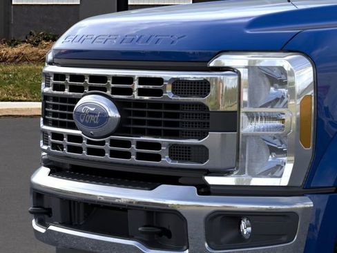 New 2026 Ford F450 XLT w/ 360-Degree Camera Package AWD/4WD image 17