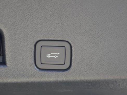 New 2026 Chevrolet Traverse LT image 12