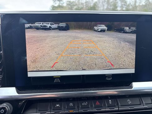 Used 2024 Chevrolet Silverado 1500 RST w/ Z71 Off-Road Package image 20