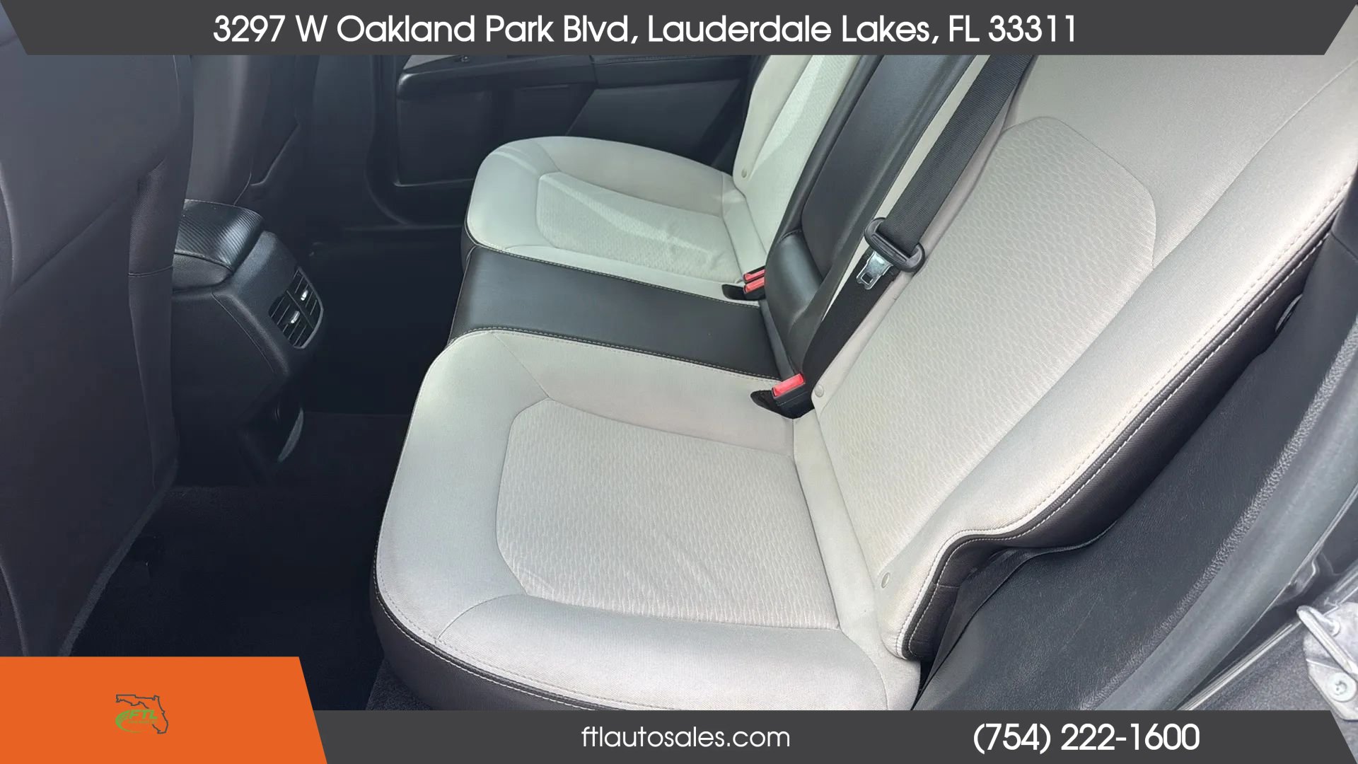 Used 2020 Ford Fusion SE w/ Equipment Group 151A FWD image 24