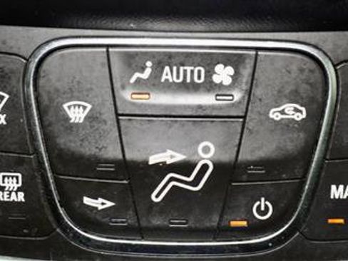 Used 2017 Chevrolet Volt Premier w/ Driver Confidence II Package image 20