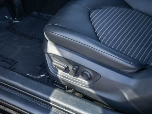 Used 2023 Toyota Camry SE image 26