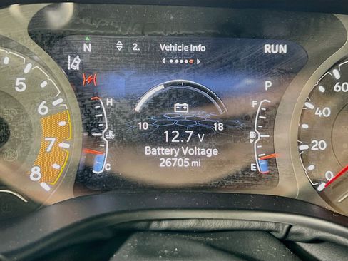 Used 2022 Jeep Compass Limited w/ Sun and Sound Group AWD/4WD image 12